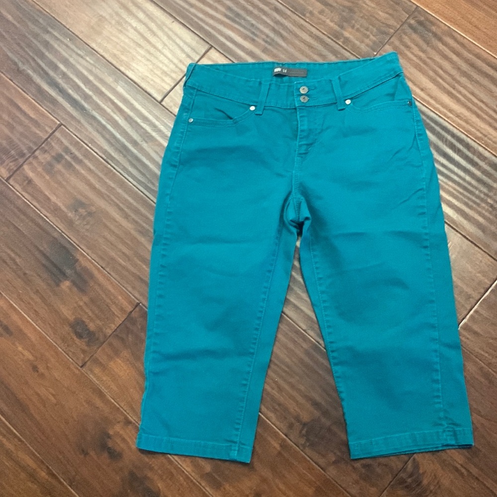 Levi’s teal capri jeans Sz 14